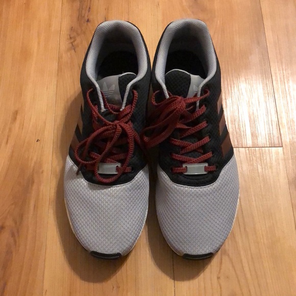 Men’s adidas shoes - Picture 1 of 3